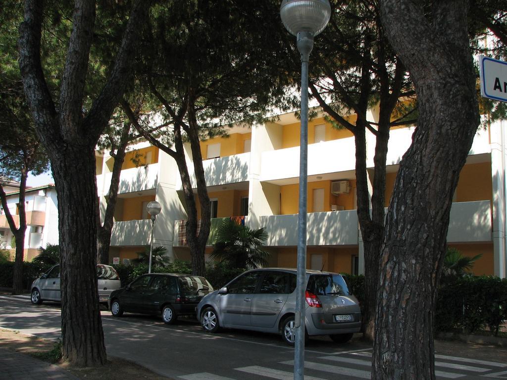 Cinzia Apartment Bibione Exterior photo